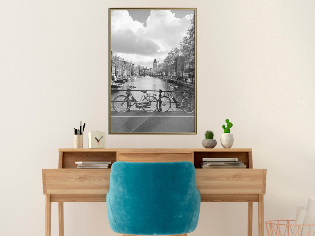 Bicycles Against Canal - Afbeelding 4