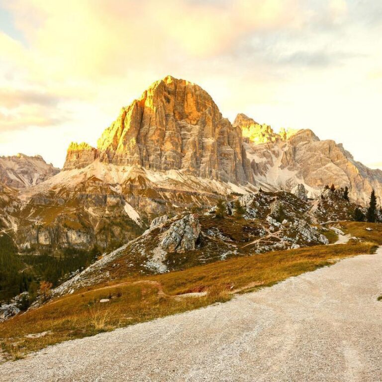 Fotobehang - Beautiful Dolomites