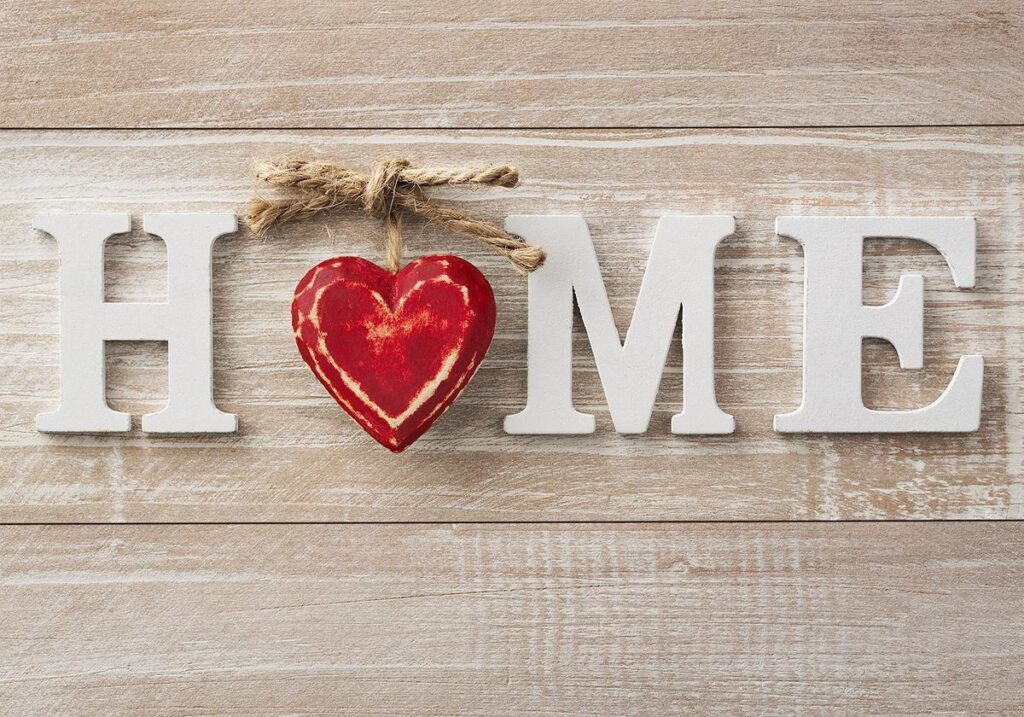 Fotobehang - Home Heart (Red)