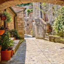 Fotobehang - Provincial alley in Tuscany