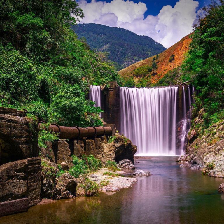 Fotobehang - Reggae Falls