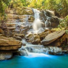 Fotobehang - Waterfall in Chiang Mai, Thailand