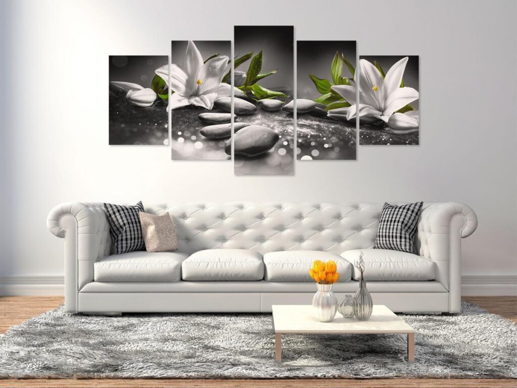 Schilderij - Lilies and Stones (5 Parts) Wide Grey