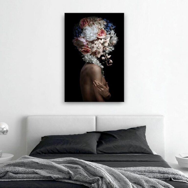 Schilderij - Mysterious Gesture (1 Part) Vertical