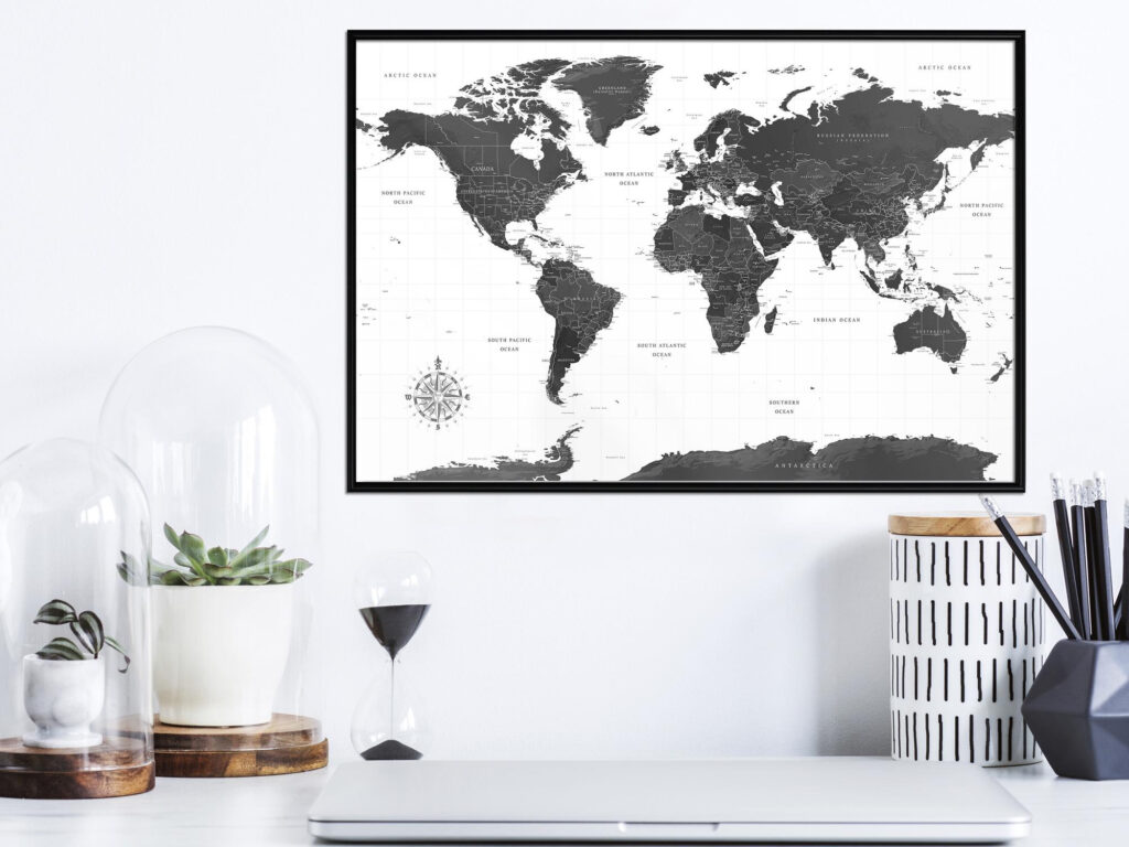 The World in Black and White - Afbeelding 2